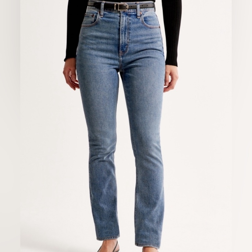 Abercrombie & Fitch The Slim Straight Ultra High Rise Curve Love Jeans
